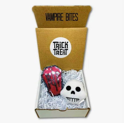Halloween Gift Box with Plush and Coffin Bath Bomb - Oily BlendsHalloween Gift Box with Plush and Coffin Bath Bomb