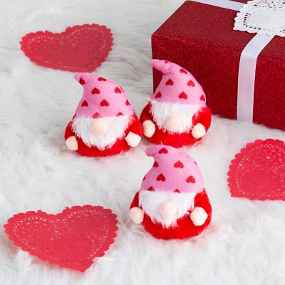 Gift Set With Heart Bath Bombs and Gnome Plush Valentines Day - Oily BlendsGift Set With Heart Bath Bombs and Gnome Plush Valentines Day