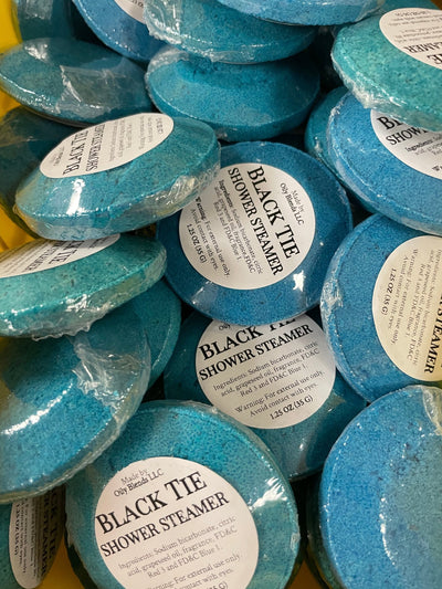 Gift Set with Men's Shower Steamers and Plush Bear - Oily BlendsGift Set with Men's Shower Steamers and Plush Bear