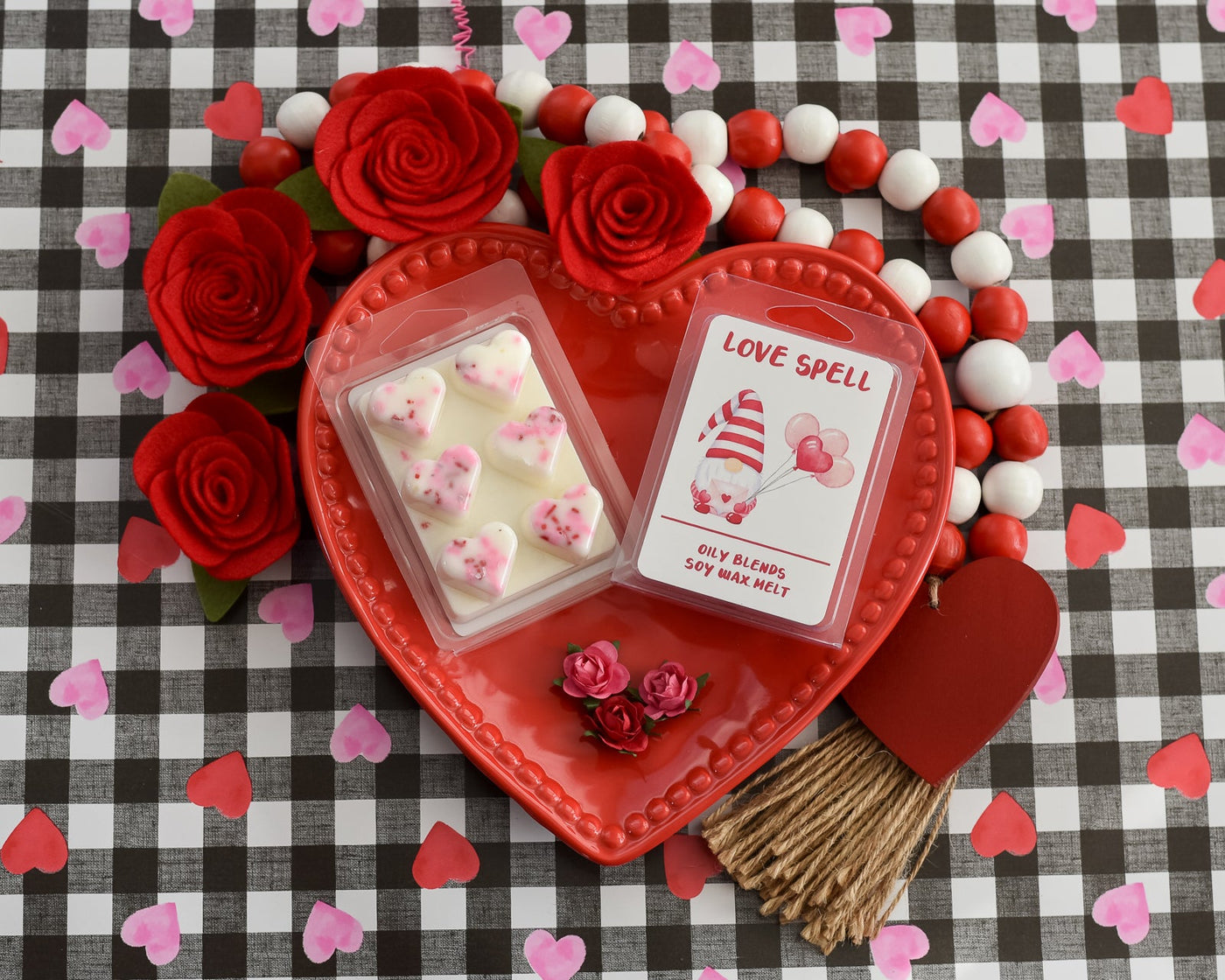 Heart Gnome Valentine Wax Melts - Oily BlendsHeart Gnome Valentine Wax Melts