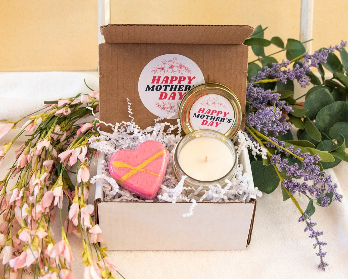 Mother's Day Gift Box/ Candle and Heart - Oily BlendsMother's Day Gift Box/ Candle and Heart